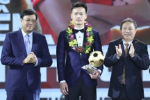 Nguyễn Hoàng Đức giành Quả bóng vàng Việt Nam 2023