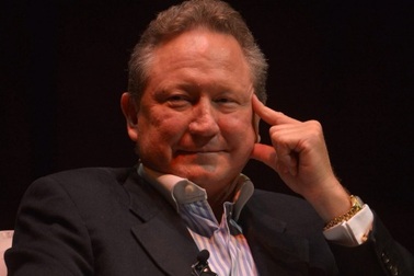 Tỷ phú “keo kiệt nhất thế giới” quyên góp 400 triệu USD làm từ thiện