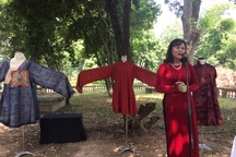 Làm thế nào để áo dài Việt tránh khỏi “thảm hoạ thời trang”?