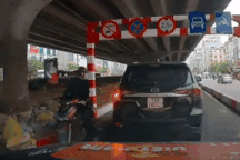 Nổi bật tuần qua: Thanh niên đi ngược chiều còn thể hiện thái độ "hổ báo"