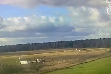 Máy bay do vợ chồng doanh nhân Nga cầm lái lao thẳng xuống đất