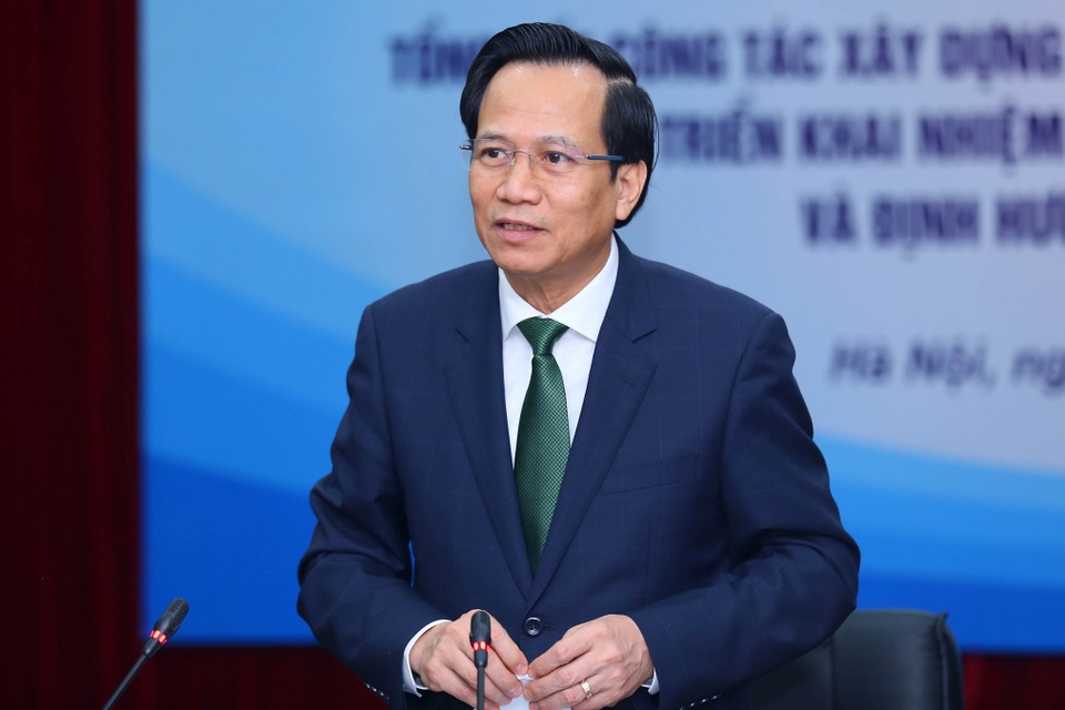 Bộ trưởng Đào Ngọc Dung: Thể chế là mốc son của nhiệm kỳ 2016-2020... - 2 Bộ trưởng Đào Ngọc Dung: Thể chế là mốc son của nhiệm kỳ 2016-2020... - 2