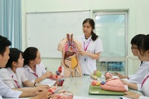 Siết đào tạo ngành y: "Bệnh nhân cần biết bác sĩ học ở đâu, chuyên môn gì"