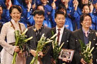 GS Ngô Bảo Châu, diễn viên Xuân Bắc được Thành đoàn vinh danh