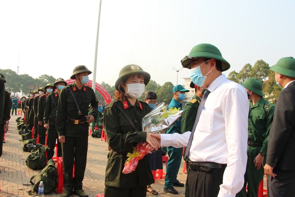 Nữ tân binh nhập ngũ: Nghĩa vụ bảo vệ Tổ quốc không riêng của nam giới - 5 Nữ tân binh nhập ngũ: Nghĩa vụ bảo vệ Tổ quốc không riêng của nam giới - 5