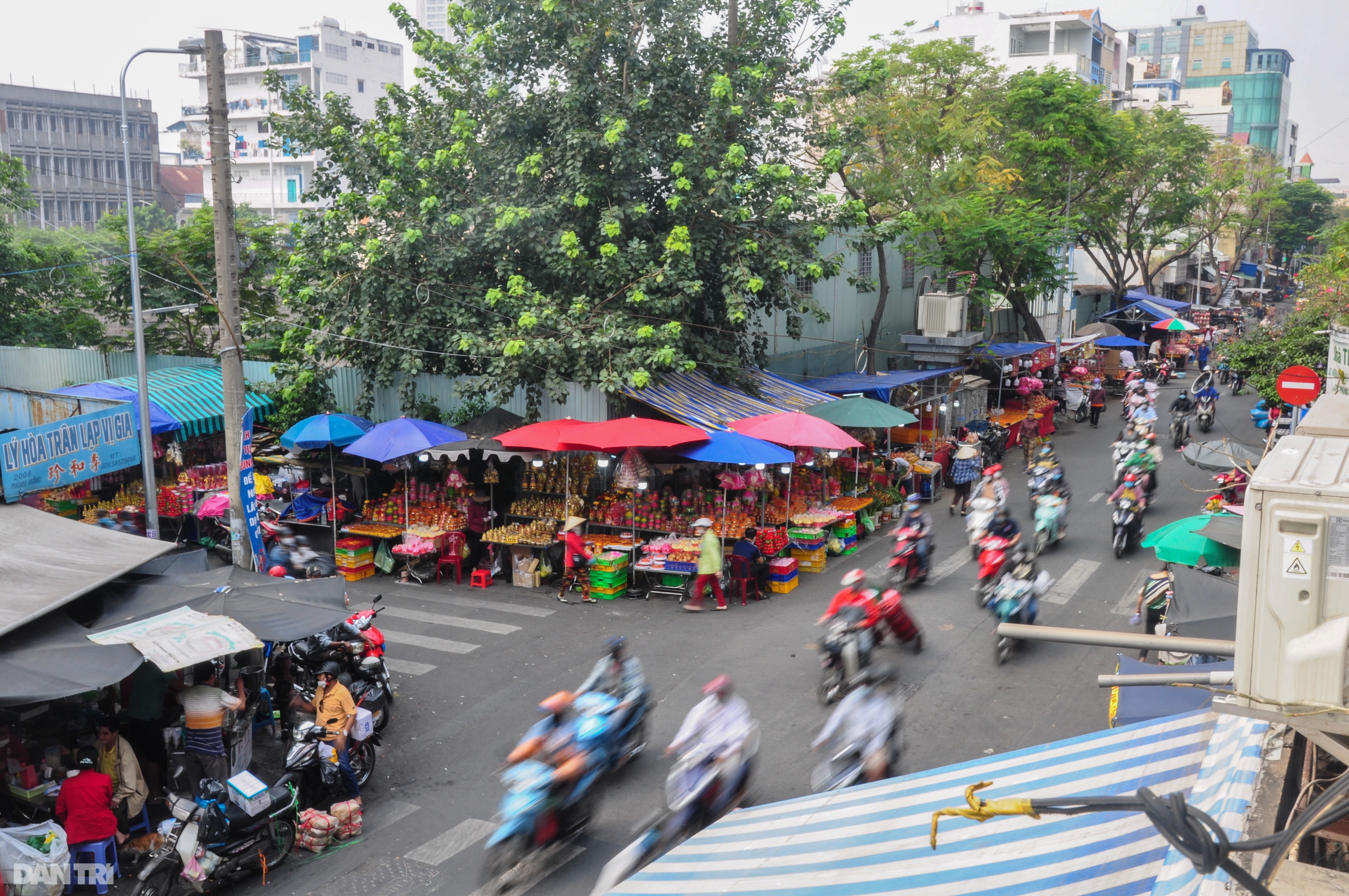 Độc đáo chợ bánh truyền thống người Hoa mỗi năm chỉ bán vào dịp Tết - 1 Độc đáo chợ bánh truyền thống người Hoa mỗi năm chỉ bán vào dịp Tết - 1