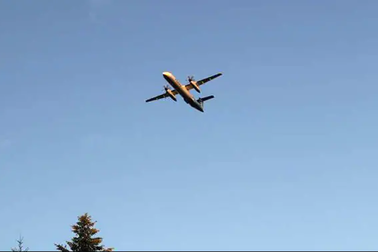 Đoạn hội thoại của kẻ cướp máy bay tại Mỹ trước khi lao xuống đảo