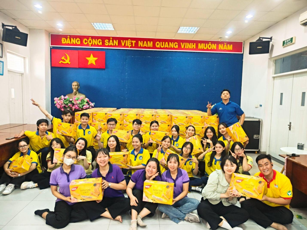 Nabati tài trợ 2.000 phần quà Tết cho chương trình Chuyến xe mùa xuân - 1 Nabati tài trợ 2.000 phần quà Tết cho chương trình Chuyến xe mùa xuân - 1