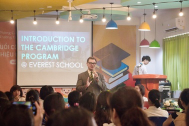 Trường tiểu học và THCS Everest tổ chức ngày hội tuyển sinh và ra mắt SGK lớp 1