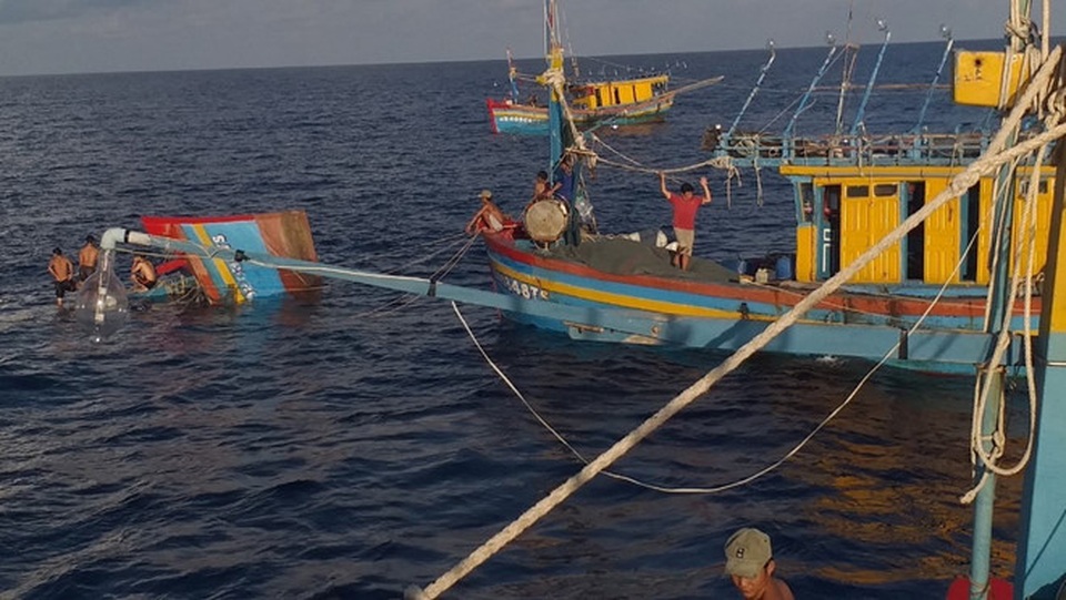 Đề nghị Indonesia xử lý nghiêm vụ làm chìm tàu cá Việt Nam - 2 Đề nghị Indonesia xử lý nghiêm vụ làm chìm tàu cá Việt Nam - 2