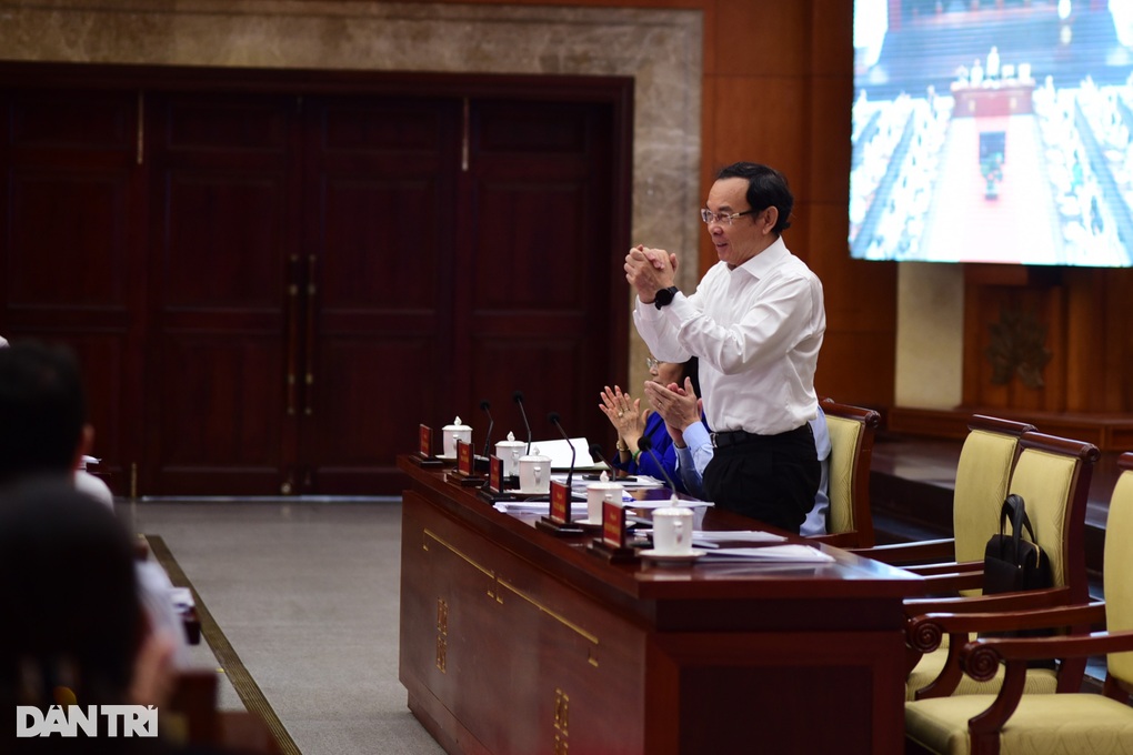 Bí thư Nguyễn Văn Nên: Đến công đoạn cuối, metro số 1 lại gặp vấn đề - 3 Bí thư Nguyễn Văn Nên: Đến công đoạn cuối, metro số 1 lại gặp vấn đề - 3