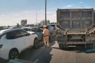 Va chạm liên hoàn 5 ô tô trên đường ở Hà Nội
