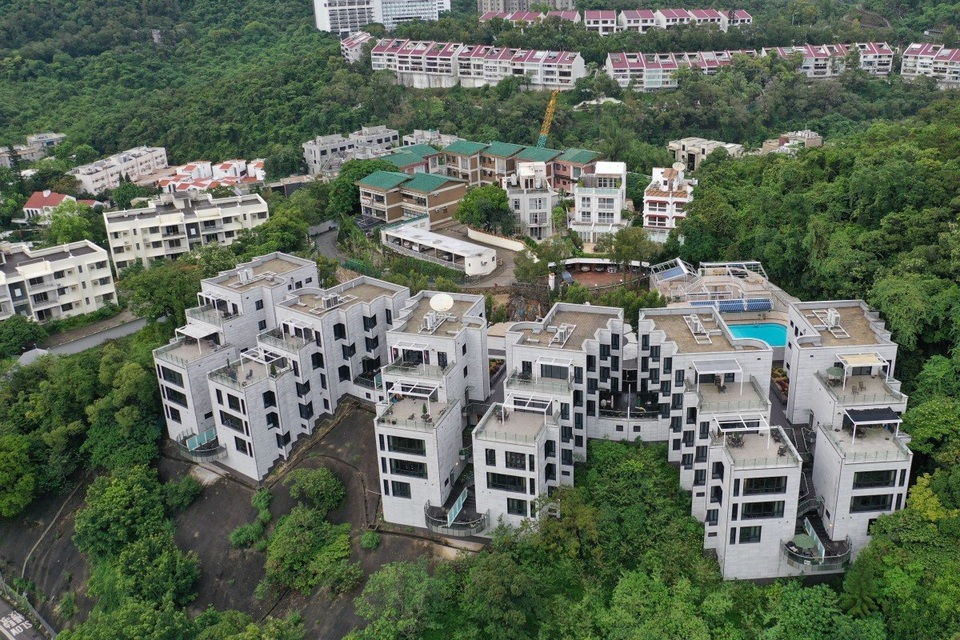 Căng thẳng với Trung Quốc, Mỹ bán gấp 6 toà nhà ở khu đất vàng Hồng Kông - 1 Căng thẳng với Trung Quốc, Mỹ bán gấp 6 toà nhà ở khu đất vàng Hồng Kông - 1