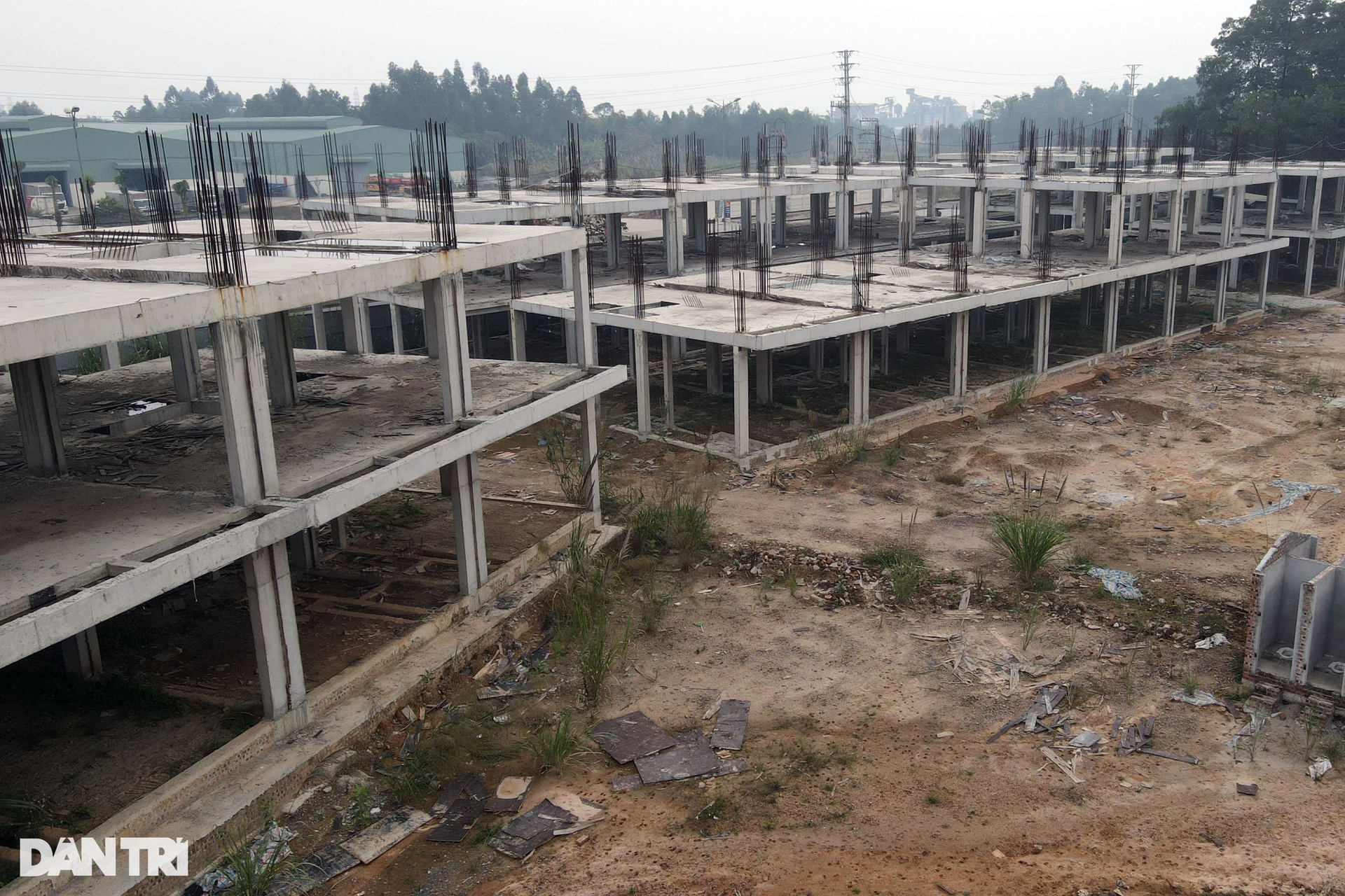 Cảnh hoang tàn ở dự án hơn 4.000 tỷ đồng của FLC tại Phú Thọ - 5 Cảnh hoang tàn ở dự án hơn 4.000 tỷ đồng của FLC tại Phú Thọ - 5