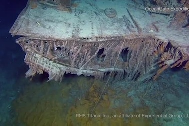 Tour thám hiểm con tàu đắm Titanic