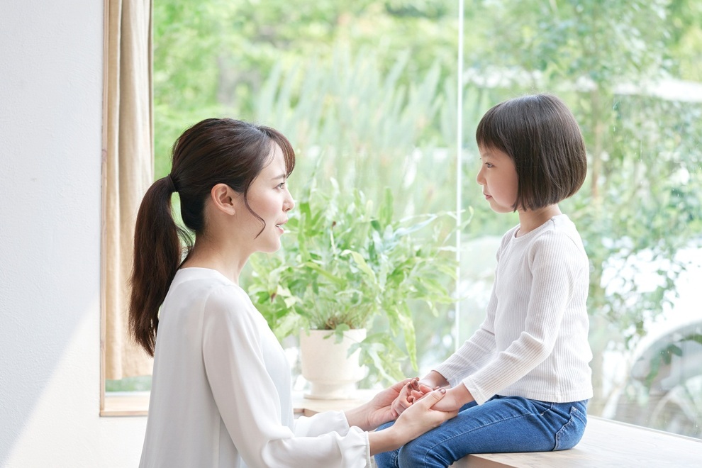 Tránh gây tổn thương con trẻ trong giai đoạn ở nhà chống dịch - 2 Tránh gây tổn thương con trẻ trong giai đoạn ở nhà chống dịch - 2