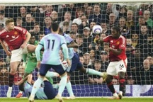 Vì sao Man Utd thoát phạt đền ở cuối trận gặp Arsenal?