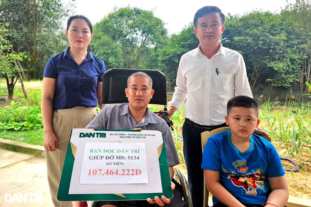 Hơn 300 triệu đồng đến với bé trai 11 tuổi ước mơ có đôi chân khỏe mạnh - 3 Hơn 300 triệu đồng đến với bé trai 11 tuổi ước mơ có đôi chân khỏe mạnh - 3