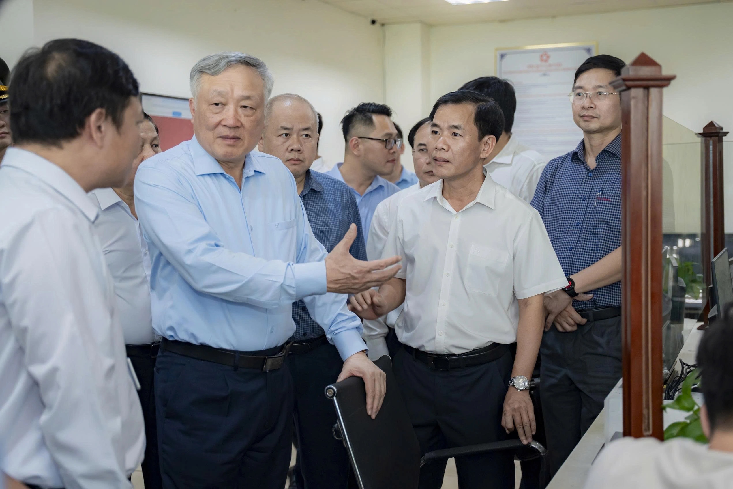 Huế cần tìm kiếm động lực tăng trưởng mới, tạo dấu ấn phát triển dài hạn - 2