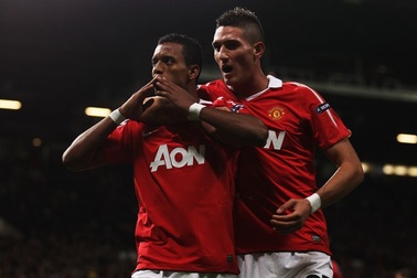 Nani giúp MU tìm vui trong gian khó