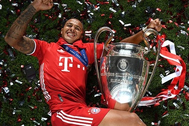 Bayern Munich tố cáo bị Man Utd, Liverpool "chơi xấu" ở thương vụ Thiago