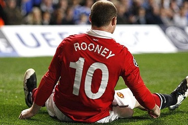 Nhìn lại hai trận tứ kết lượt đi Champions League đêm qua