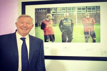 Alex Ferguson bán kỉ vật ủng hộ trẻ em Việt Nam