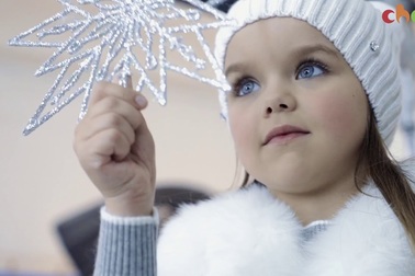 Anastasia Knyazeva xinh đẹp trong clip quảng cáo