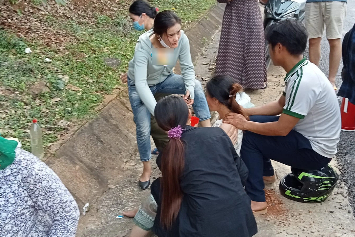 Chồng sản phụ người Mông kể về cuộc vượt cạn trên đường của vợ - 1 Chồng sản phụ người Mông kể về cuộc vượt cạn trên đường của vợ - 1