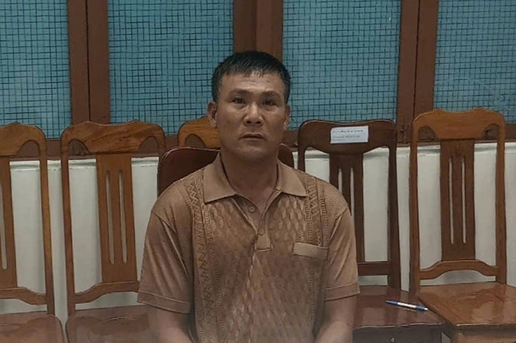 Tài xế lái ô tô chạy trên bãi biển, bấm còi inh ỏi đối mặt mức phạt nào? - 1 Tài xế lái ô tô chạy trên bãi biển, bấm còi inh ỏi đối mặt mức phạt nào? - 1