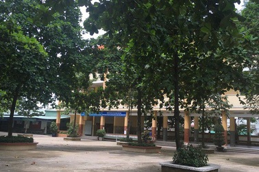 Bắt thầy giáo dâm ô nhiều nữ sinh