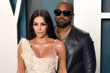 Kanye West đang làm gì mà "gây thù chuốc oán" với cả Hollywood?