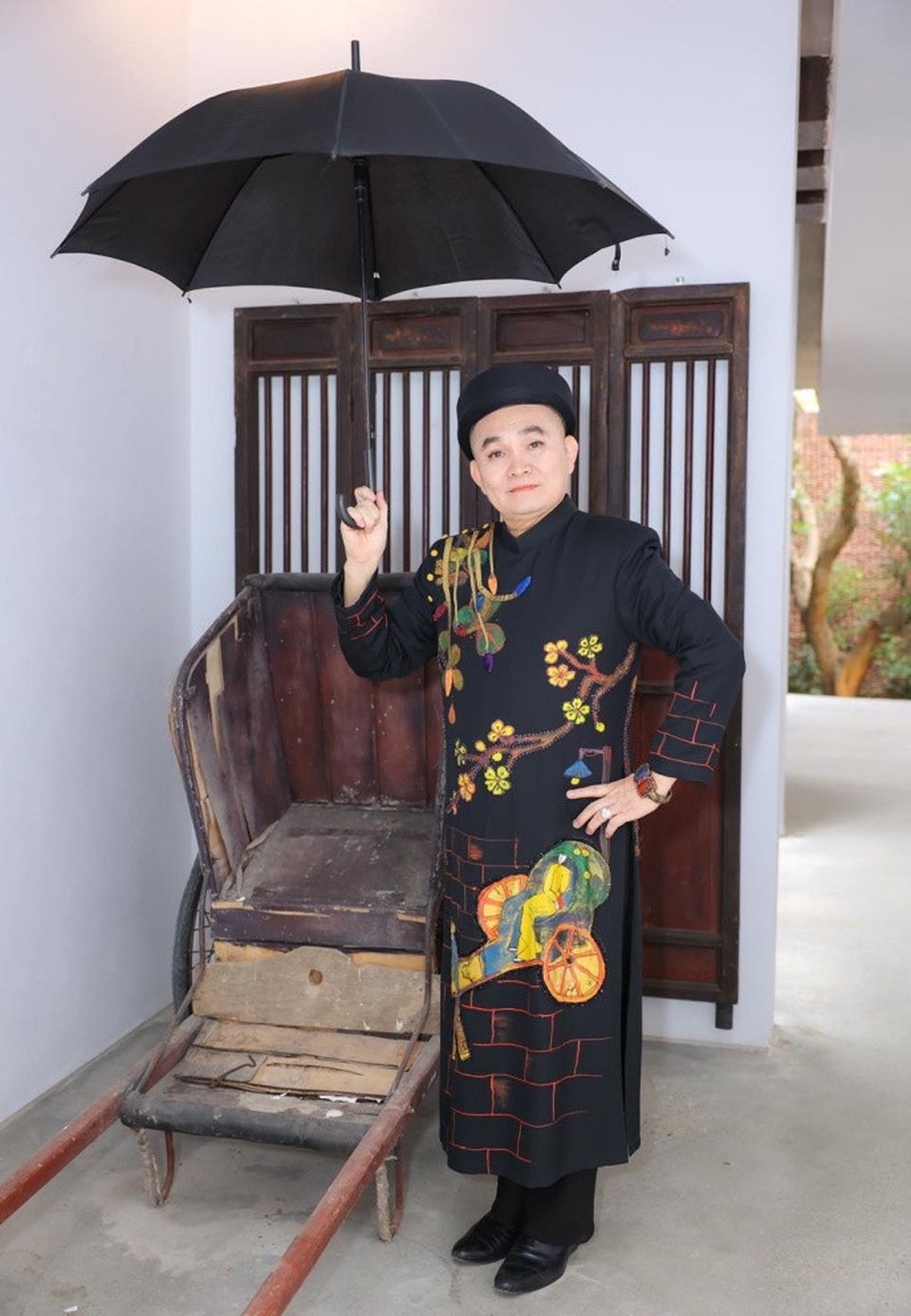 Vua hài đất Bắc Xuân Hinh hé lộ biệt phủ, bên vợ và các con - 7 Vua hài đất Bắc Xuân Hinh hé lộ biệt phủ, bên vợ và các con - 7