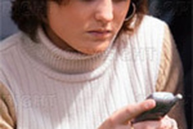 Nhắn tin “miễn phí” YM và ĐTDĐ: “Chém” đẹp! 