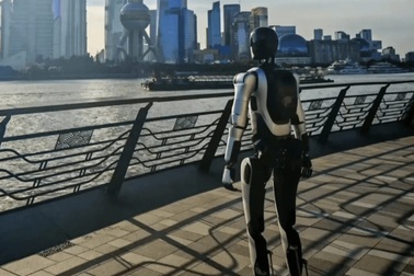 Robot Trung Quốc lập kỷ lục đi bộ 100km