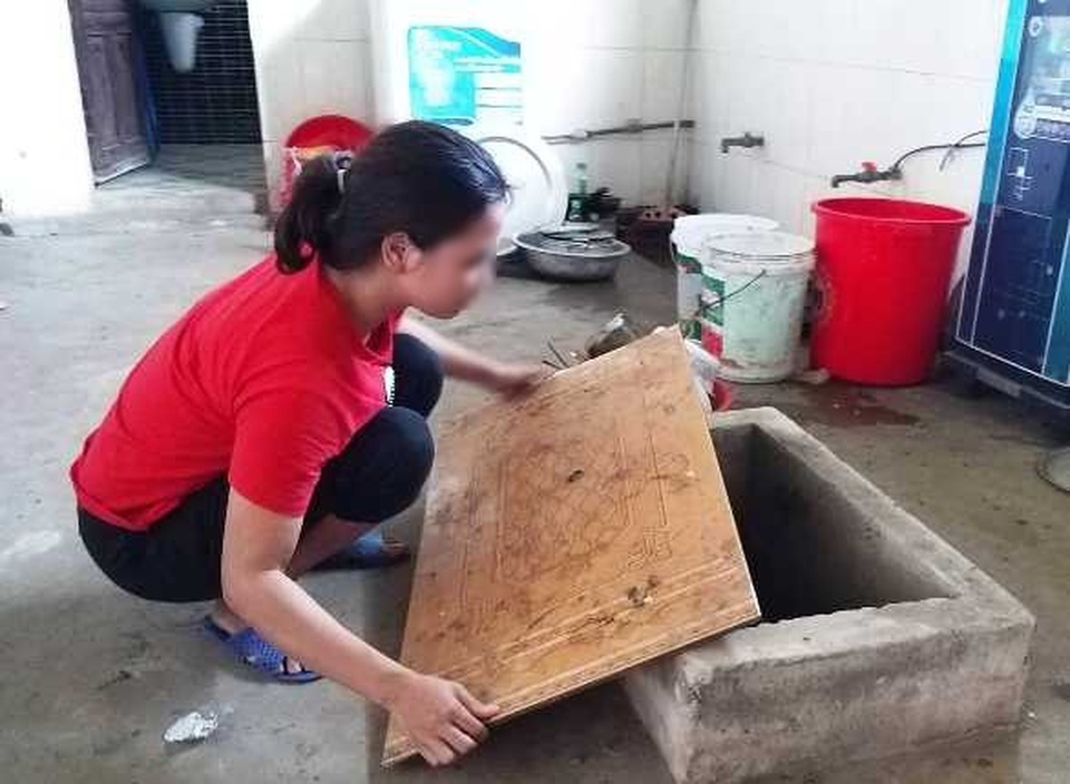 Đổ thuốc diệt cỏ vào giếng hàng xóm trả thù bị xử tội... hủy hoại tài sản! - 2 Đổ thuốc diệt cỏ vào giếng hàng xóm trả thù bị xử tội... hủy hoại tài sản! - 2