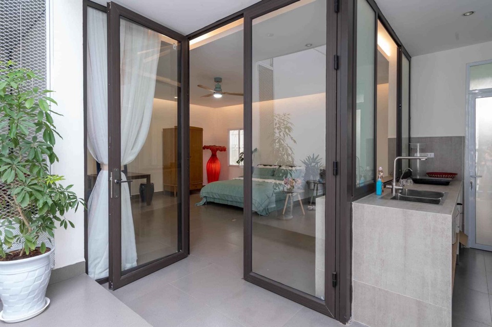 Cô gái biến hình cho ngôi nhà cũ trên phố cổ Hà Nội chỉ với 250 triệu - 6 Cô gái biến hình cho ngôi nhà cũ trên phố cổ Hà Nội chỉ với 250 triệu - 6