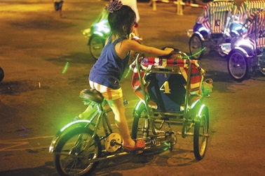 Hà Nội: Hốt bạc nhờ dịch vụ cho thuê đồ chơi