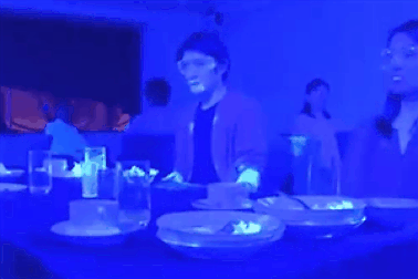 Video mô phỏng tốc độ lây lan nhanh chóng của virus trong nhà hàng