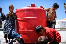 Cuộc sống khốn khổ của trẻ em Syria trong vòng vây IS