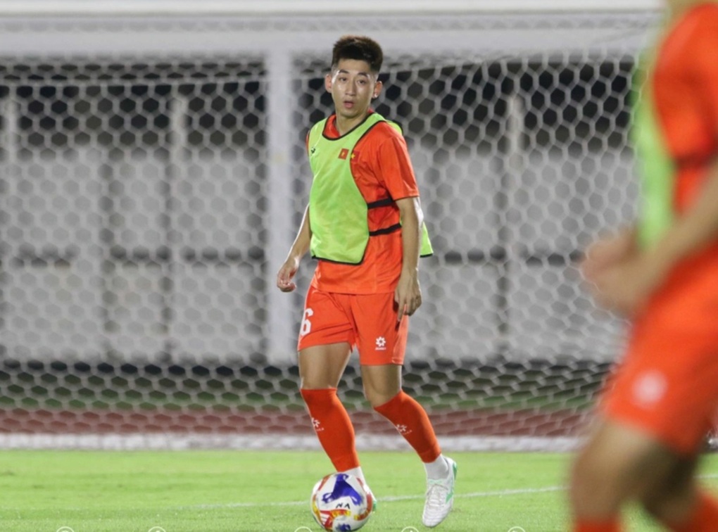 កីឡាករ U23 វៀតណាម ចង្អុលមុខគូប្រជែងធំជាងគេក្នុងការប្រកួតអាស៊ីអាគ្នេយ៍ - ១ Tuyển thủ U23 Việt Nam chỉ ra đối thủ lớn nhất ở giải Đông Nam Á - 1