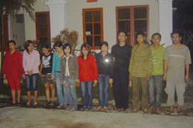 11 đối tượng người Việt bị công an Lào trục xuất về nước