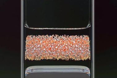 Pin kim loại lỏng – công cụ cạnh tranh mới của năng lượng tái tạo