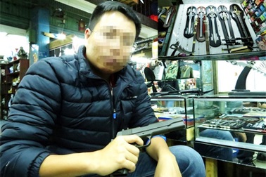 Đi chợ vũ khí Hà Khẩu