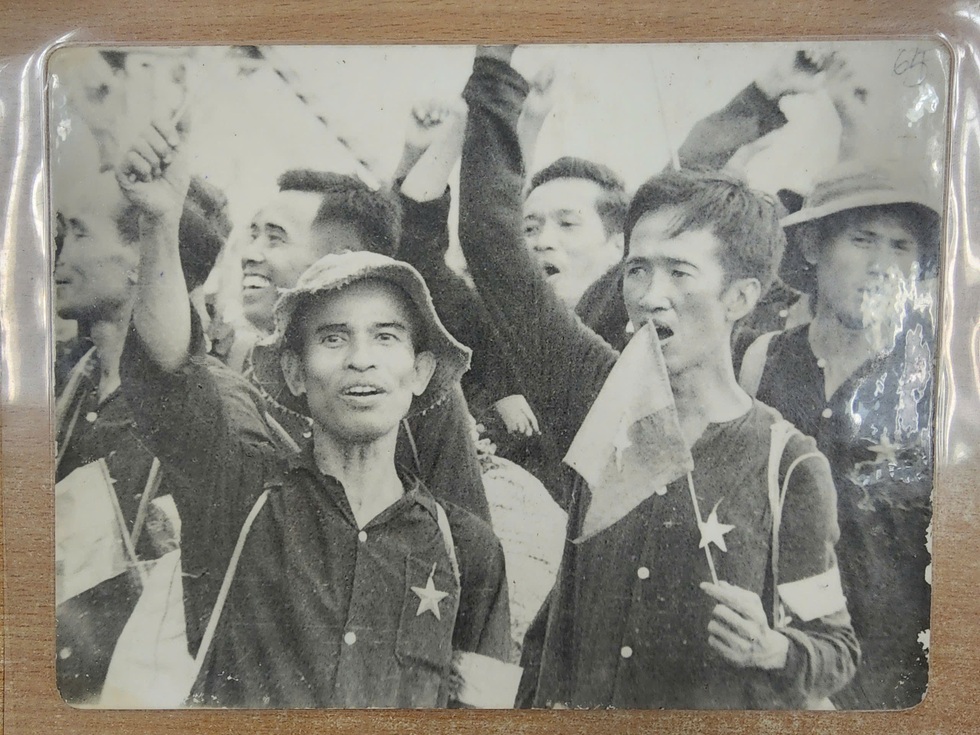 Hành trình đi B, tù đày nơi địa ngục trần gian của thầy giáo qua tư liệu - 11 Hành trình đi B, tù đày nơi địa ngục trần gian của thầy giáo qua tư liệu - 11