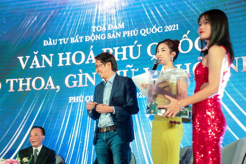 Hoa hậu Đỗ Mỹ Linh kiêu hãnh vị thế độc tôn tại The Residence Phú Quốc - 6 Hoa hậu Đỗ Mỹ Linh kiêu hãnh vị thế độc tôn tại The Residence Phú Quốc - 6