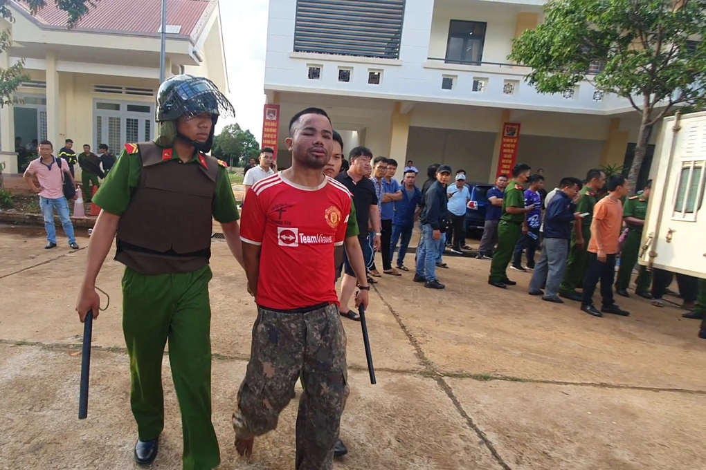 Vụ tấn công ở Đắk Lắk: Truy nã đặc biệt 5 bị can - 3 Vụ tấn công ở Đắk Lắk: Truy nã đặc biệt 5 bị can - 3