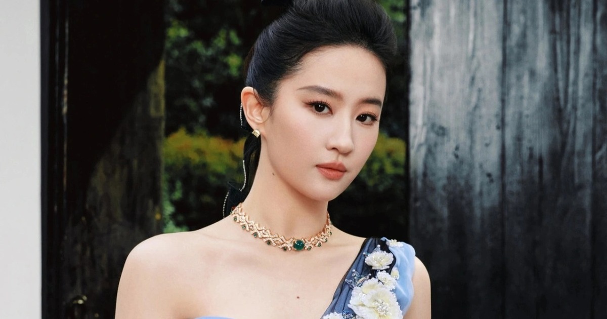 View - Lưu Diệc Phi ở đỉnh cao nhan sắc, các nghệ sĩ lứa sau thành người hâm mộ | Báo Dân trí