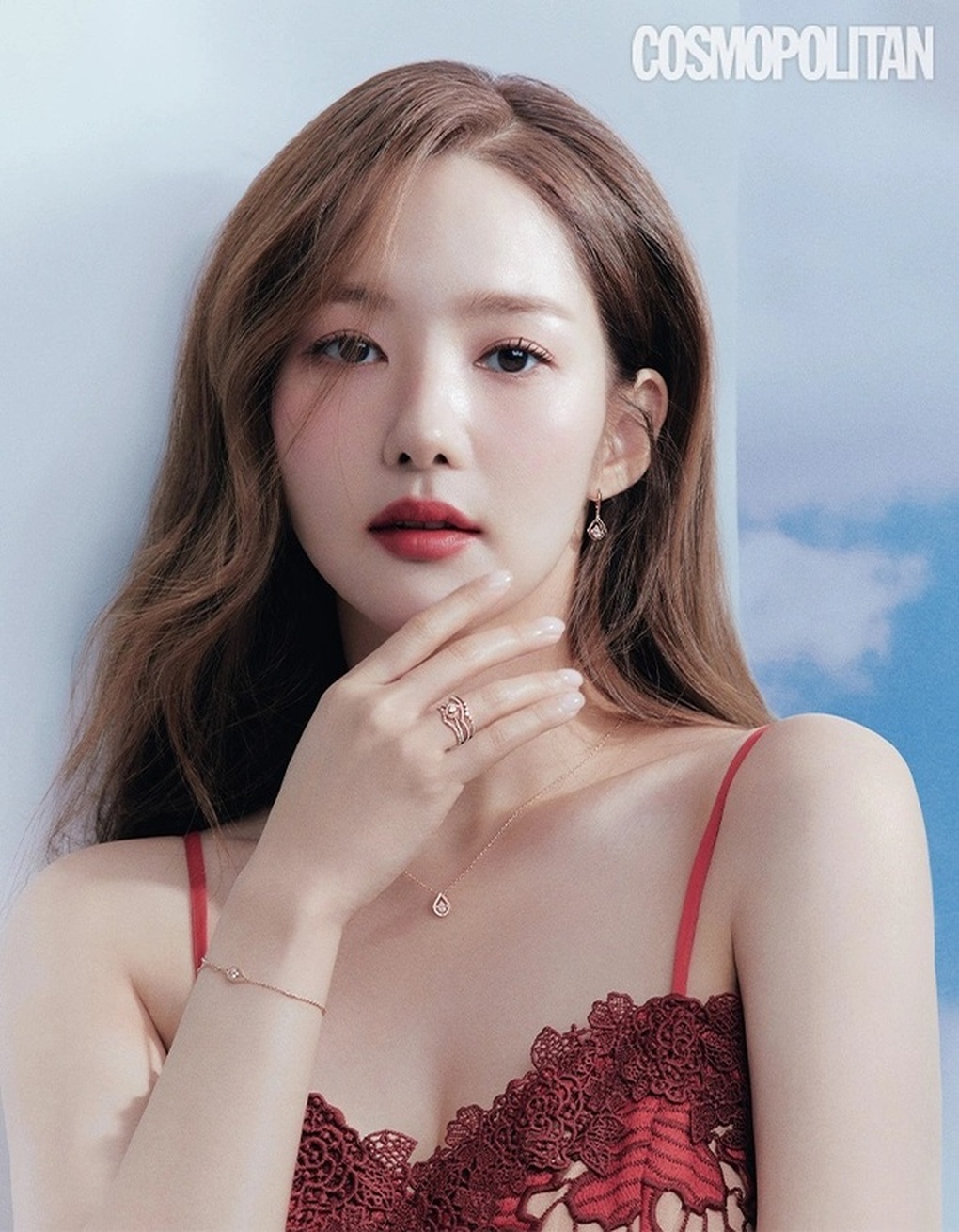 Giữa bão phản đối, thư ký Kim Park Min Young tuyên bố chia tay đại gia - 1 Giữa bão phản đối, thư ký Kim Park Min Young tuyên bố chia tay đại gia - 1