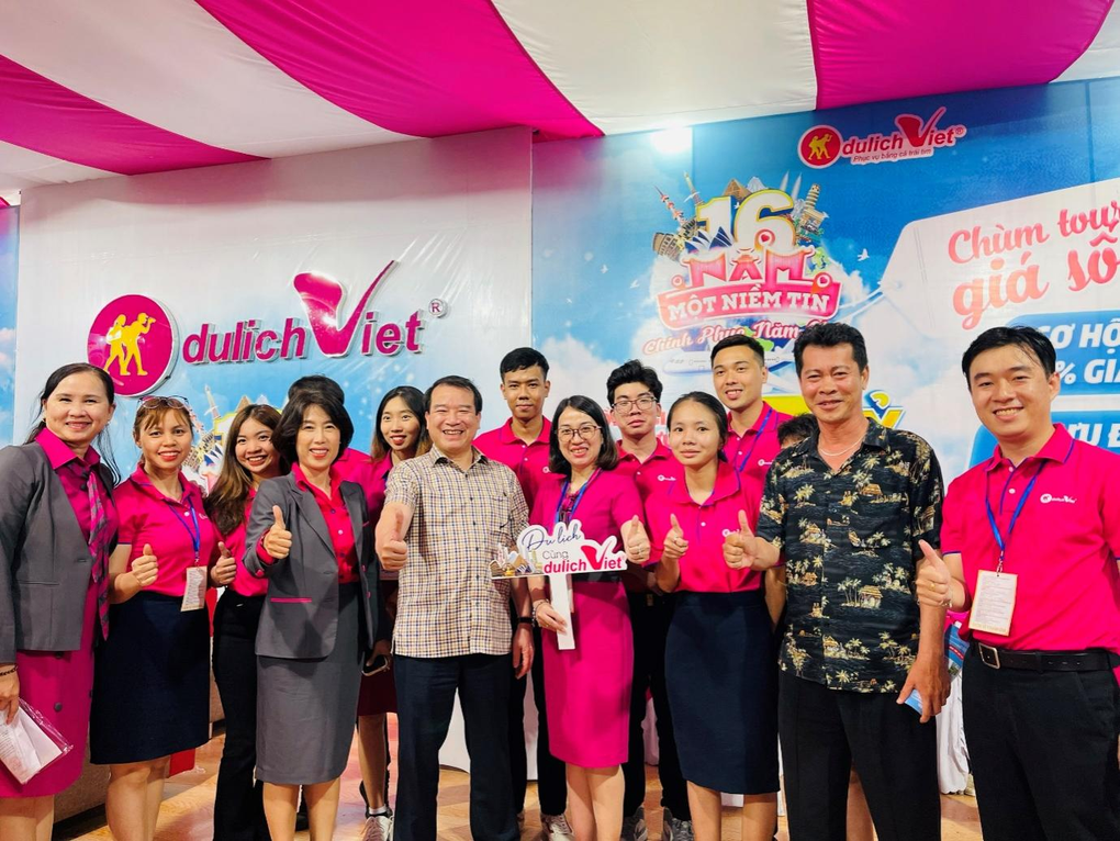 Công ty Du lịch Việt ra chương trình khuyến mãi Khuấy động mùa hè 2024 - 3 Công ty Du lịch Việt ra chương trình khuyến mãi Khuấy động mùa hè 2024 - 3
